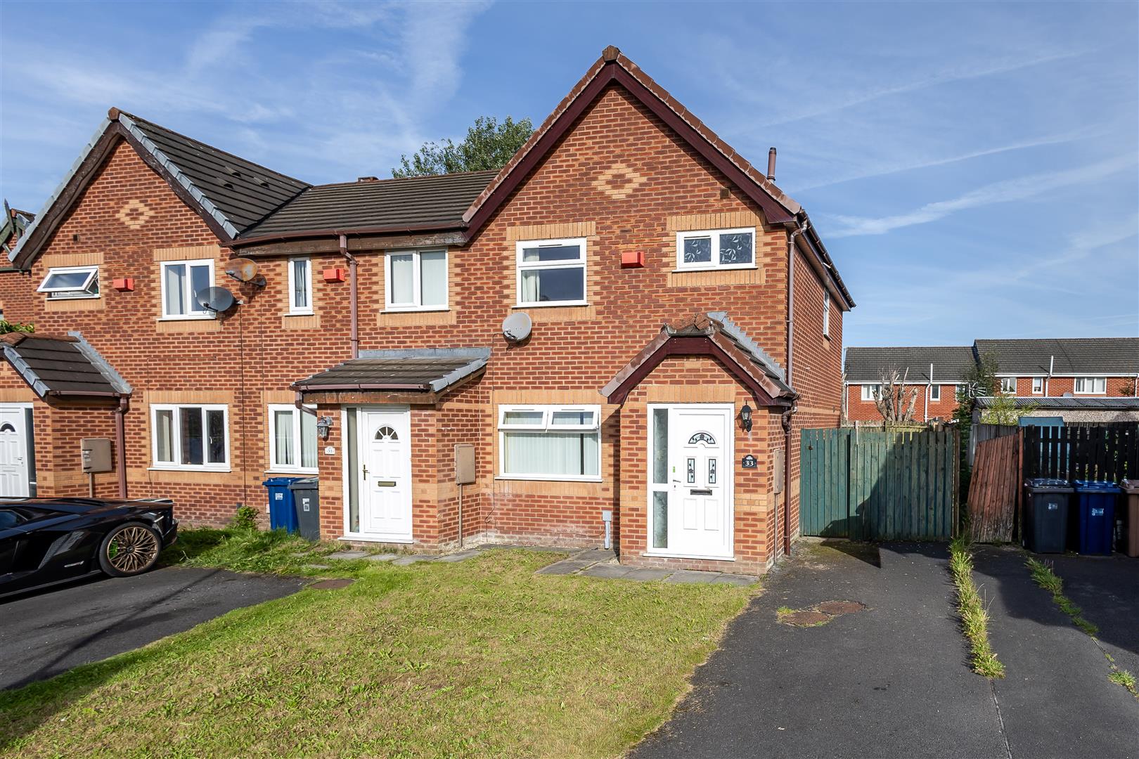 3 bed property in Skipton Close, Preston